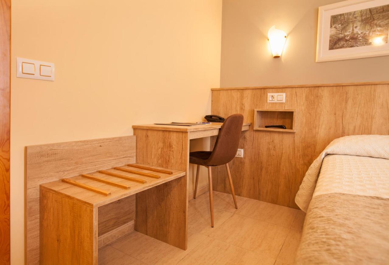 Hotel El Refugio 3 Estrellas Cóbreces Екстериор снимка