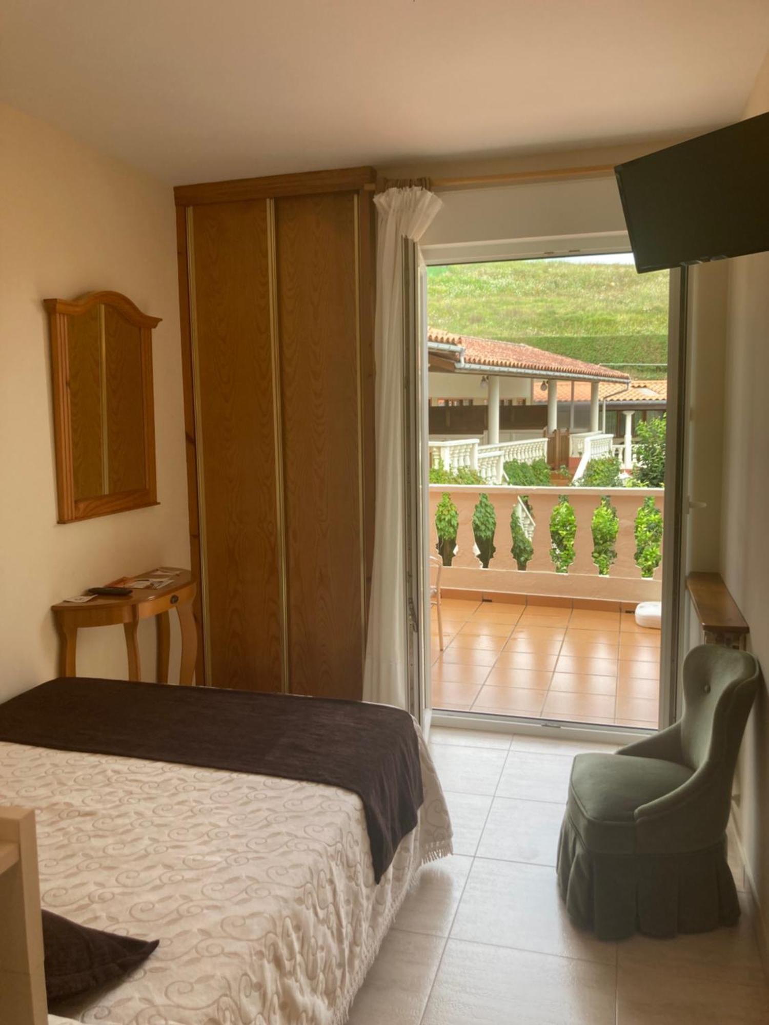 Hotel El Refugio 3 Estrellas Cóbreces Екстериор снимка